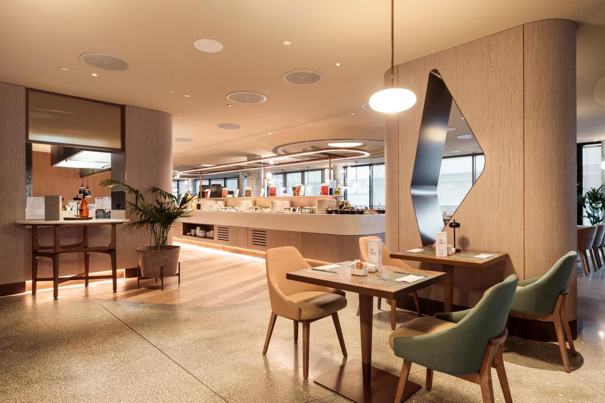 Hilton Swinoujscie Resort And Spa Exterior foto The Wing at Hong Kong International Airport